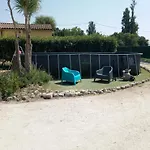 Aux Portes De Camargue