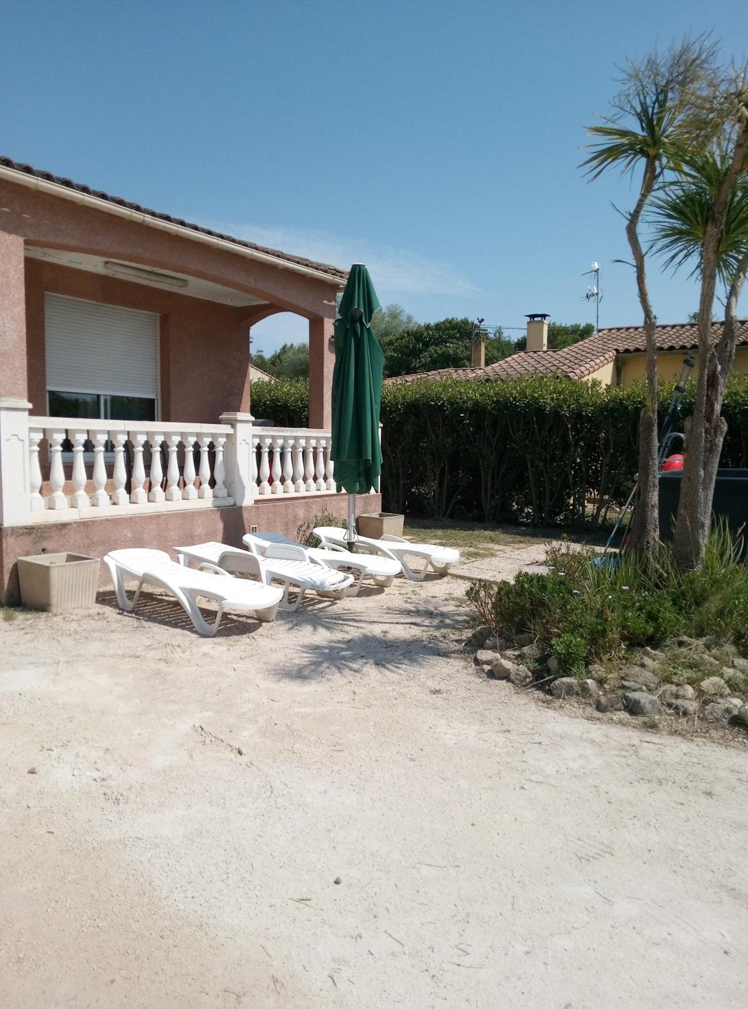 Aux Portes De Camargue *